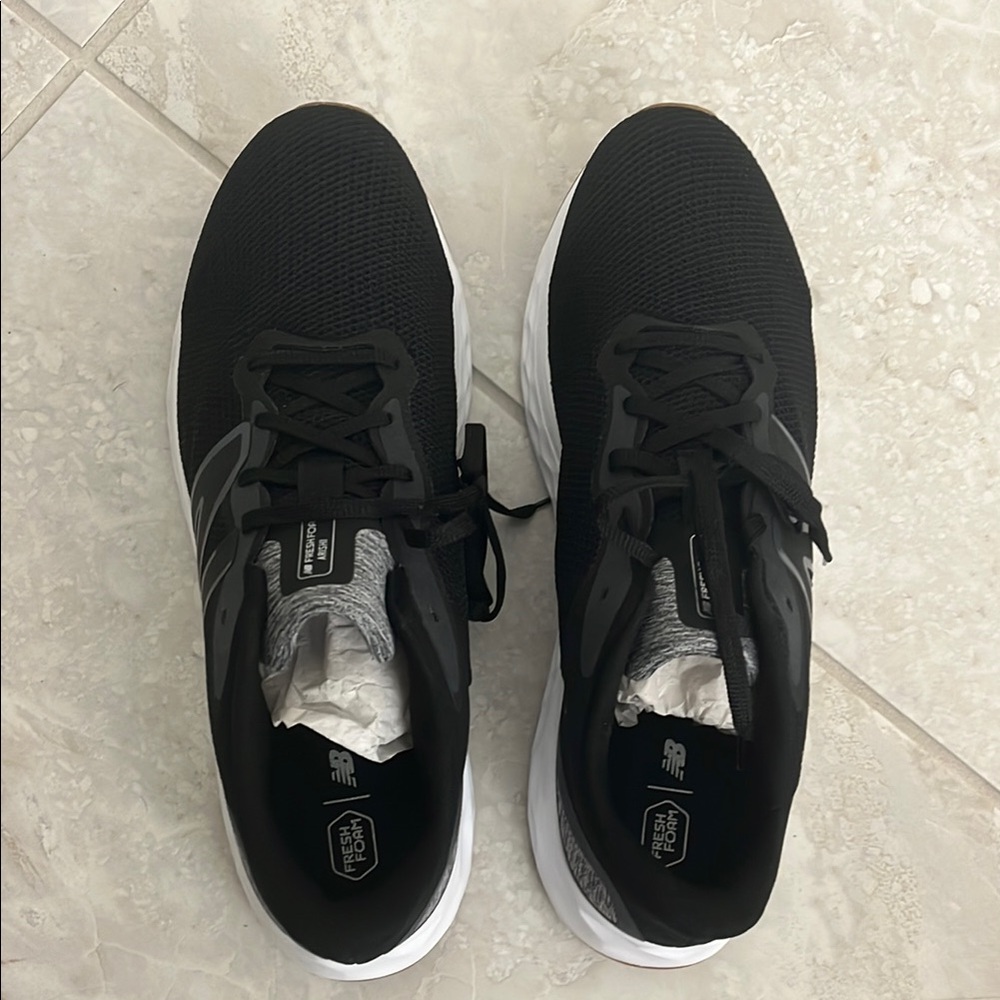New Balance Men's Black Running Shoes